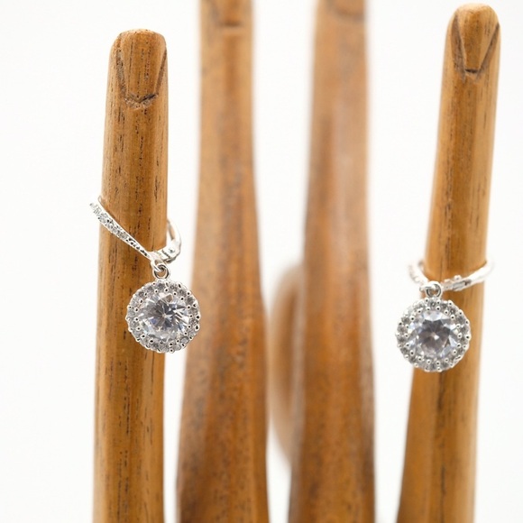 Stunning Sterling Silver Rhinestone Sparklers 🙌🏻✨⏰💭🤝⌛️ - Picture 11 of 14